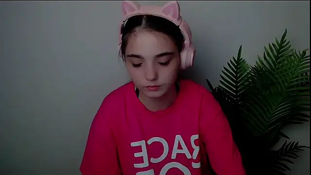 Sun Shine   online show from September 2025 07:13:02 PM