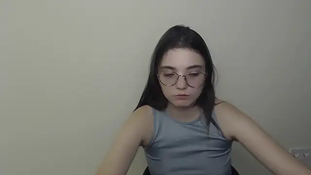 Snapshot of Sun_Shine__ chatting on July 2026 10:01:02 PM Sun Shine online show from July 2026 10:01:02 PM