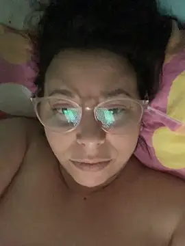 Snapshot of LupeLok chatting on October 2025 01:43:02 PM LupeLok online show from October 2025 01:43:02 PM