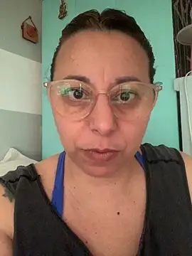 Snapshot of LupeLok chatting on October 2025 04:40:02 PM LupeLok online show from October 2025 04:40:02 PM