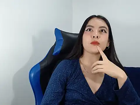 Snapshot of EloiseJun chatting on October 2025 02:22:02 AM EloiseJun online show from October 2025 02:22:02 AM