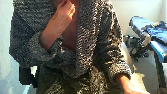 Snapshot of rogpb chatting on October 2025 08:39:01 AM rogpb online show from October 2025 08:39:01 AM