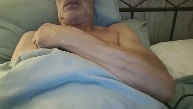 Snapshot of rogpb chatting on October 2025 10:23:02 PM rogpb online show from October 2025 10:23:02 PM