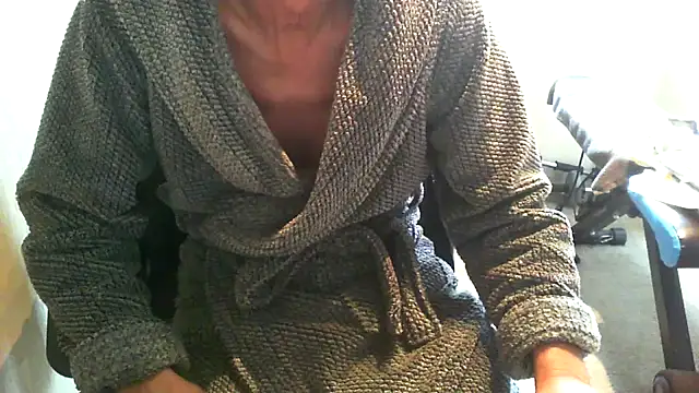 Snapshot of rogpb chatting on October 2025 11:33:02 AM rogpb online show from October 2025 11:33:02 AM