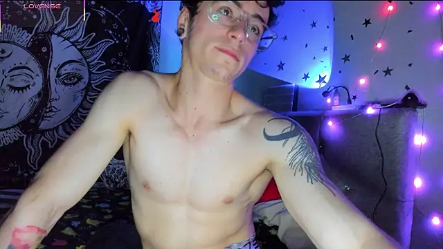 puepleholly online show from January 2026 11:30:02 PM