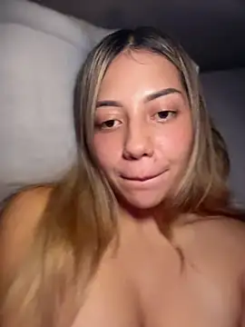 MissCat  online show from November 2025 01:53:01 AM