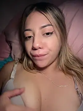 MissCat  online show from December 2025 02:52:02 AM