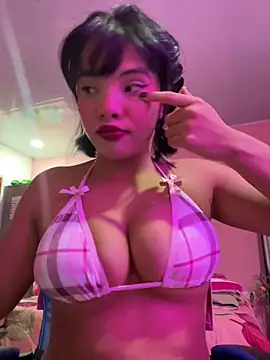 Snapshot of Ada_sienn chatting on April 2026 01:38:01 AM Ada sienn online show from April 2026 01:38:01 AM