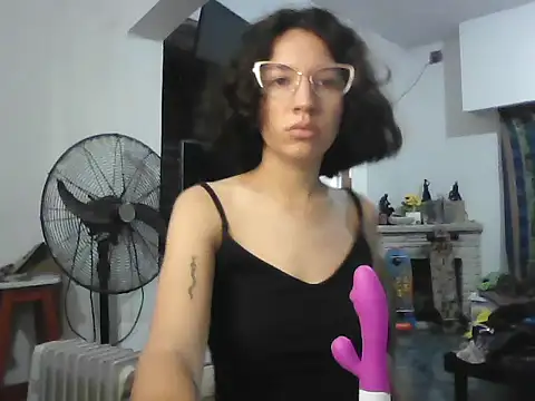 loliporomero online show from September 2025 10:44:02 PM