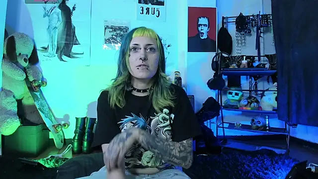 kattusauruss online show from May 2026 02:49:02 AM