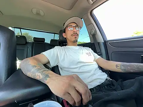 bigdickkane300 online show from June 2026 10:12:02 PM