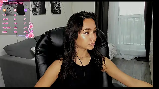 Snapshot of Lisa_Shultz chatting on September 2025 01:32:01 PM Lisa Shultz online show from September 2025 01:32:01 PM