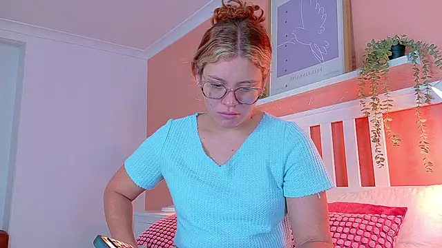 BelaMiller  online show from September 2025 11:37:02 AM