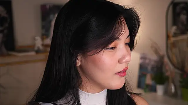 Snapshot of MoiraEger chatting on September 2025 05:07:02 PM MoiraEger online show from September 2025 05:07:02 PM