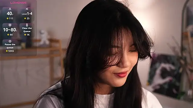 Snapshot of MoiraEger chatting on October 2025 05:02:02 PM MoiraEger online show from October 2025 05:02:02 PM