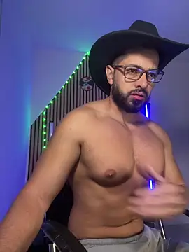 Snapshot of magnumchris chatting on February 2026 10:20:02 AM magnumchris online show from February 2026 10:20:02 AM