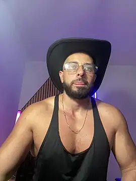 Snapshot of magnumchris chatting on February 2026 11:49:02 PM magnumchris online show from February 2026 11:49:02 PM