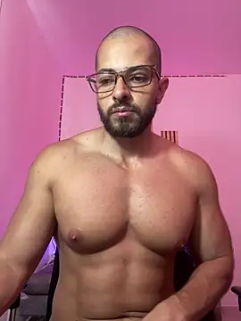 magnumchris online show from April 2026 04:20:02 PM