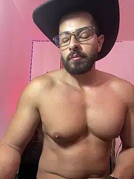 magnumchris online show from May 2026 02:44:01 PM