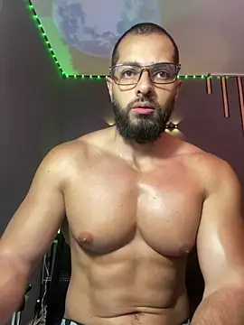 magnumchris online show from July 2026 04:38:01 PM