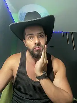 magnumchris online show from July 2026 06:37:02 PM