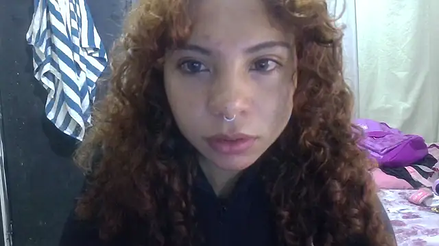 VioletV online show from May 2026 12:29:01 AM