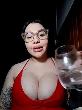 Snapshot of Lucisferxxx chatting on November 2025 04:40:02 AM Lucisferxxx online show from November 2025 04:40:02 AM