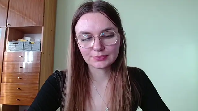 LooveELLYx online show from October 2025 01:45:02 PM