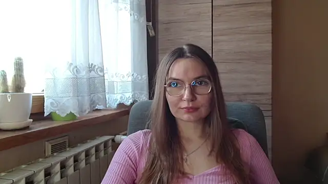 Snapshot of LooveELLYx chatting on November 2025 07:30:01 AM LooveELLYx online show from November 2025 07:30:01 AM