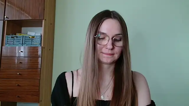 Snapshot of LooveELLYx chatting on February 2026 02:34:01 PM LooveELLYx online show from February 2026 02:34:01 PM