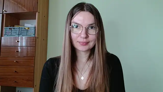 Snapshot of LooveELLYx chatting on February 2026 07:28:02 AM LooveELLYx online show from February 2026 07:28:02 AM