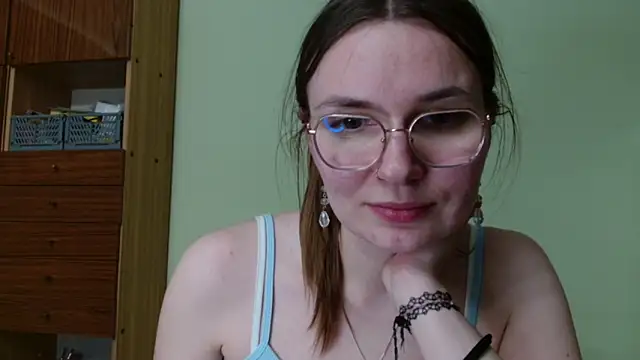 Snapshot of LooveELLYx chatting on April 2026 07:58:02 PM LooveELLYx online show from April 2026 07:58:02 PM