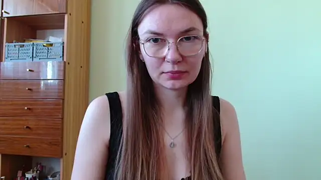 Snapshot of LooveELLYx chatting on April 2026 06:38:02 AM LooveELLYx online show from April 2026 06:38:02 AM