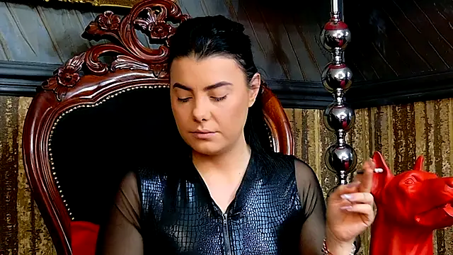 Snapshot of MistressEly chatting on November 2025 12:25:01 PM MistressEly online show from November 2025 12:25:01 PM