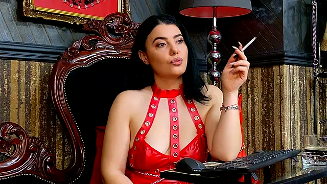 Snapshot of MistressEly chatting on December 2025 01:05:02 PM MistressEly online show from December 2025 01:05:02 PM