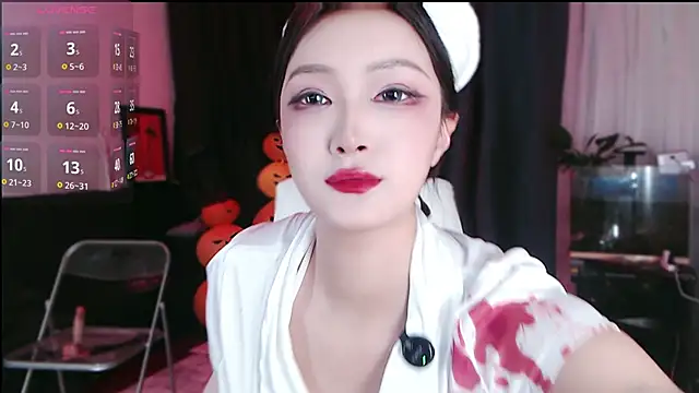 Candice-99 online show from November 2025 01:57:01 PM