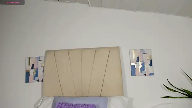 Sophia Ebony online show from July 2026 12:25:02 PM