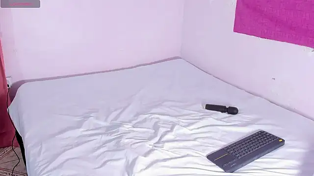 Snapshot of kethe_love_ chatting on December 2025 09:24:02 PM kethe love online show from December 2025 09:24:02 PM