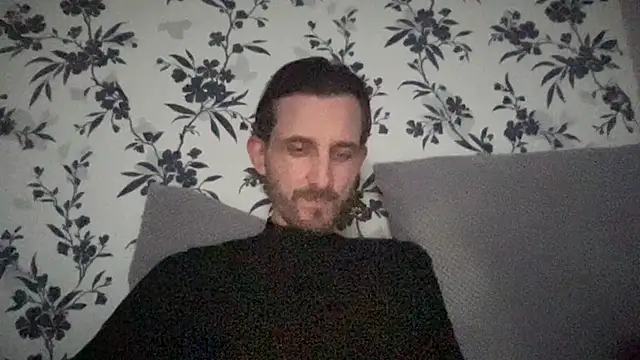 Big8inchUncutCock online show from April 2026 03:18:02 PM