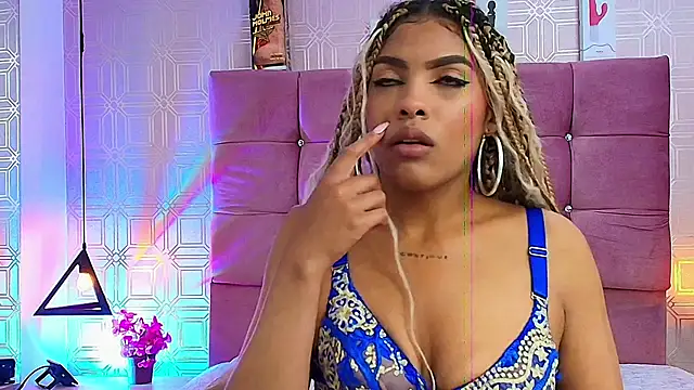 Snapshot of LexieBloom chatting on September 2025 03:55:02 AM LexieBloom online show from September 2025 03:55:02 AM