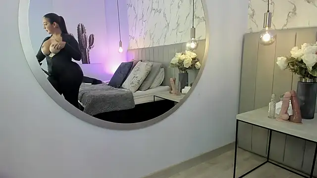 Karlla Brown online show from June 2026 11:23:01 AM