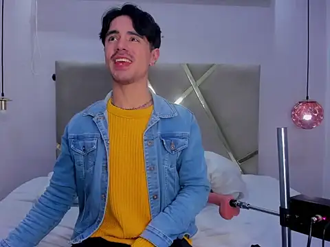 BryCams3 online show from October 2025 04:53:02 AM