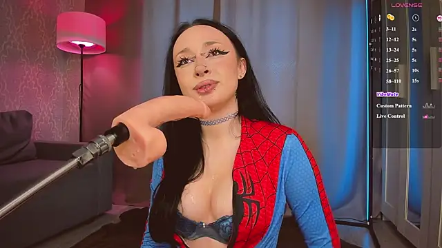 Juicy Vikki online show from May 2026 11:49:01 AM