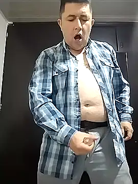 BigCristh79 online show from January 2026 01:37:02 PM