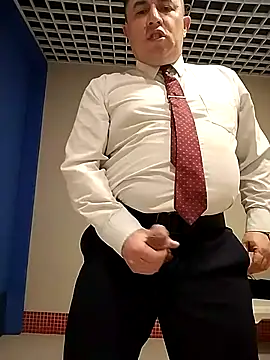 BigCristh79 online show from March 2026 04:18:01 AM