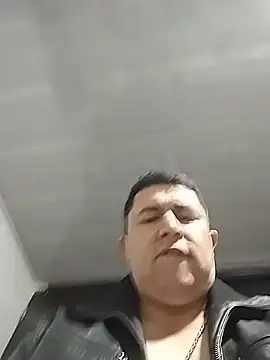 BigCristh79 online show from May 2026 01:07:02 PM