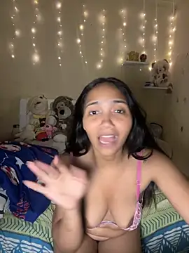 Snapshot of effie_castroo chatting on September 2025 02:22:01 AM effie castroo online show from September 2025 02:22:01 AM