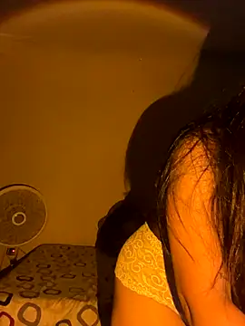 Snapshot of effie_castroo chatting on September 2025 01:51:02 AM effie castroo online show from September 2025 01:51:02 AM