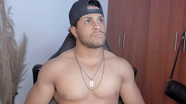 Evansdark1 online show from April 2026 11:35:02 PM