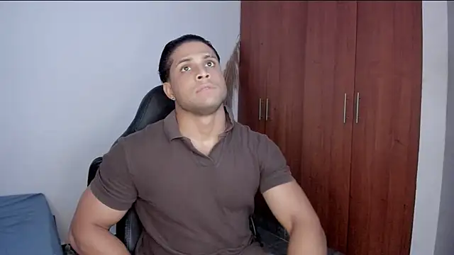 Evansdark1 online show from May 2026 11:10:01 PM